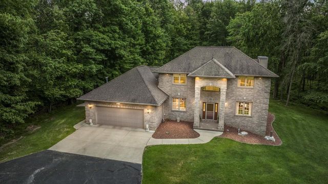4544 CROOKED CREEK LANE, Hobart, WI 54155