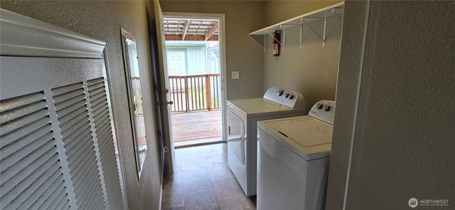 532 E 6th Street, Port Angeles, WA 98362