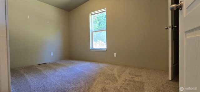 532 E 6th Street, Port Angeles, WA 98362