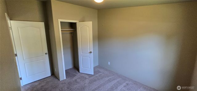 532 E 6th Street, Port Angeles, WA 98362