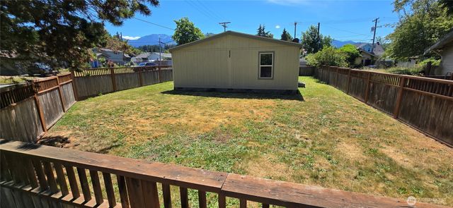 532 E 6th Street, Port Angeles, WA 98362