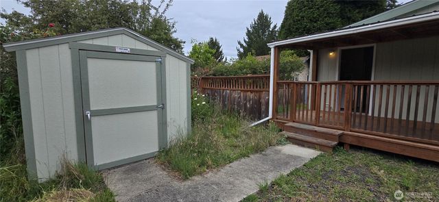 532 E 6th Street, Port Angeles, WA 98362