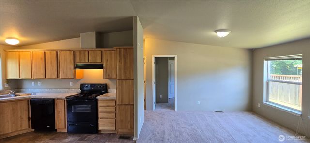532 E 6th Street, Port Angeles, WA 98362