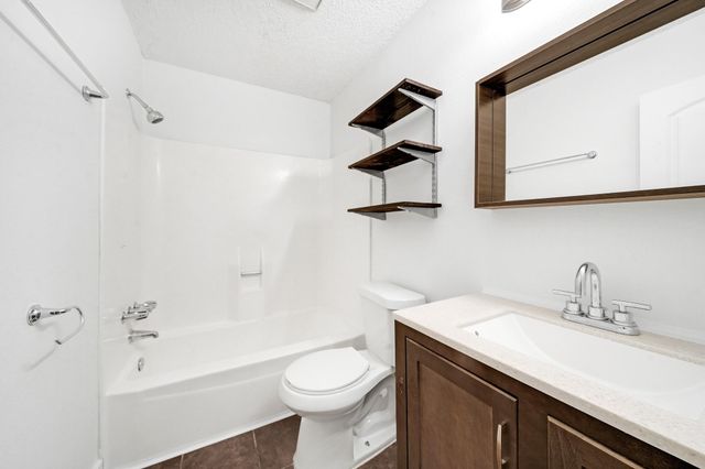 635 Walston Lane, Houston, TX 77060