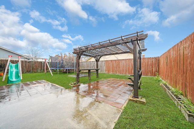 635 Walston Lane, Houston, TX 77060