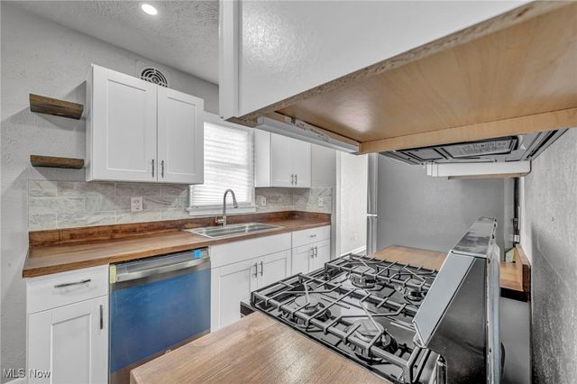 12508 Sobieski Avenue, Cleveland, OH 44135