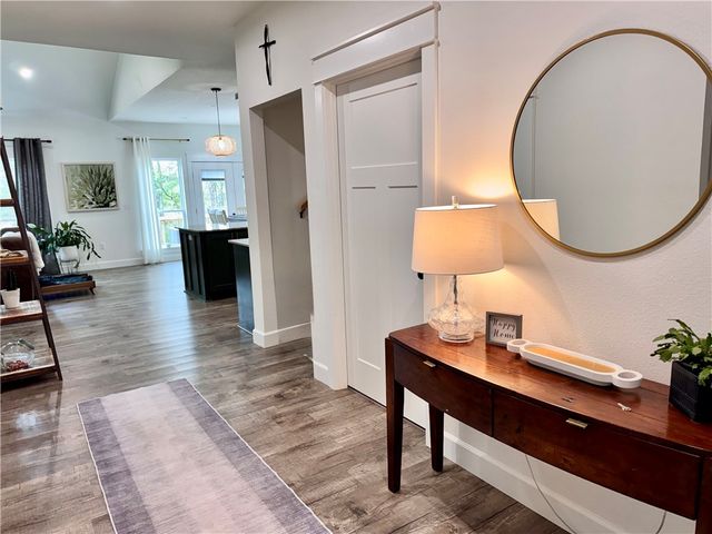 909 Rolling Hills Drive, Russellville, AR 72801