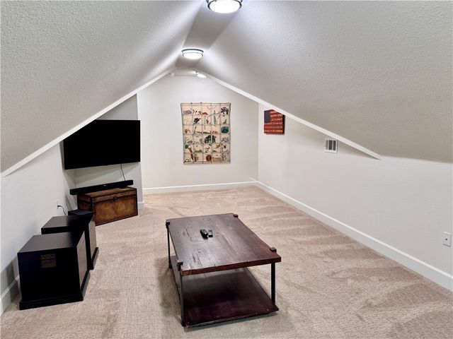 909 Rolling Hills Drive, Russellville, AR 72801