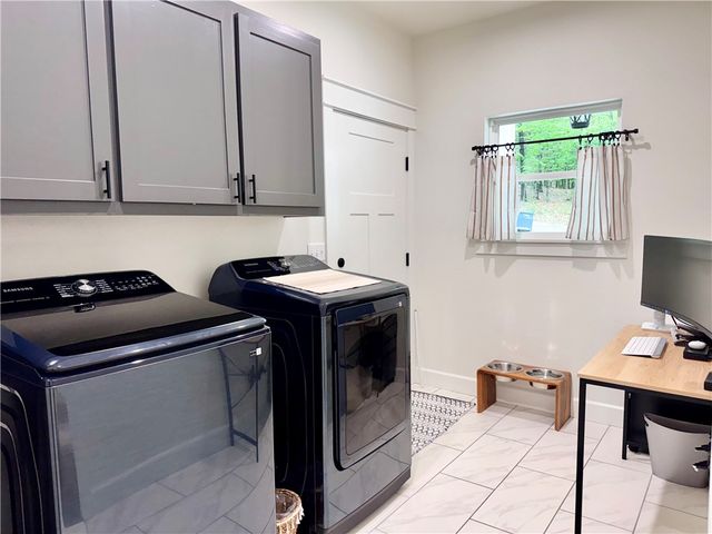 909 Rolling Hills Drive, Russellville, AR 72801