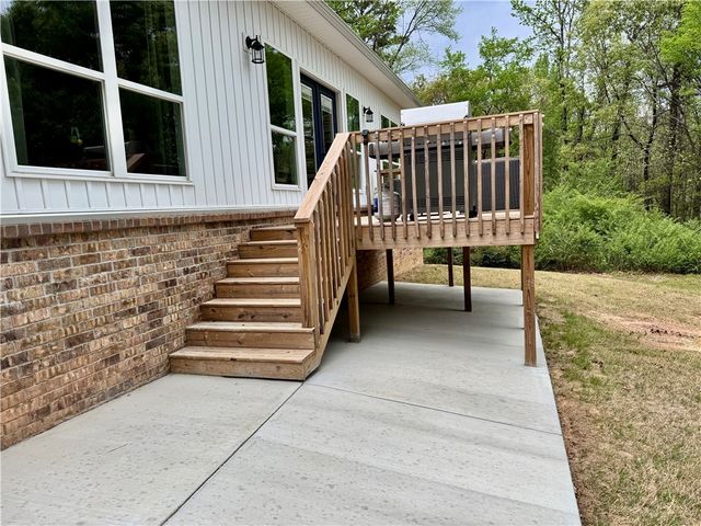 909 Rolling Hills Drive, Russellville, AR 72801