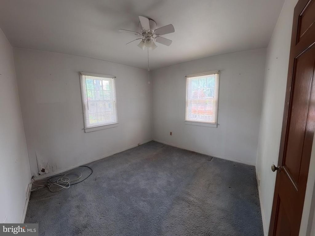 Image 8 of property listing at 9428 WASHINGTON BLVD, Lanham, MD 20706