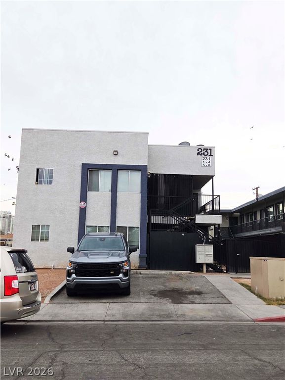 231 West Philadelphia Avenue 1, Las Vegas, NV 89102