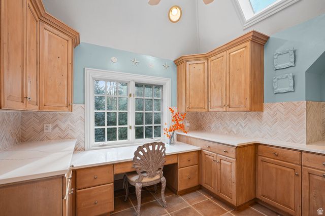 2051 E NORMANDYWOODS CT, Holladay, UT 84117