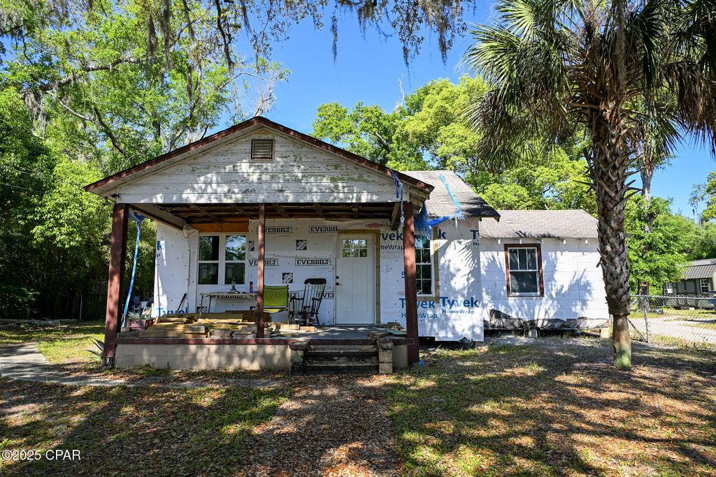 1819 Grant Avenue, Panama City, FL 32405