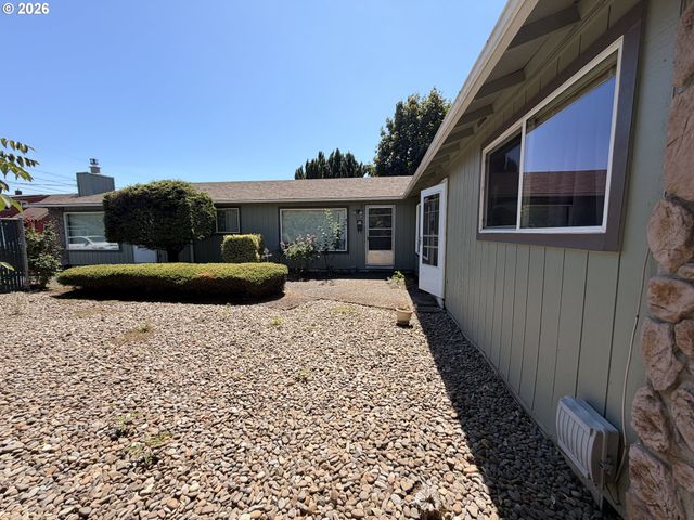 6223 Se 93RD Ave, Portland, OR 97266