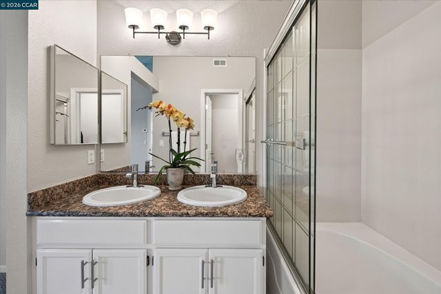 6005 Condor St, Danville, CA 94506