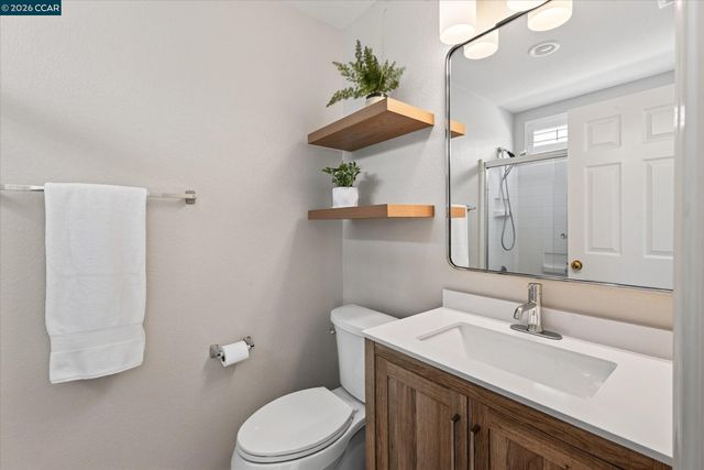 6005 Condor St, Danville, CA 94506