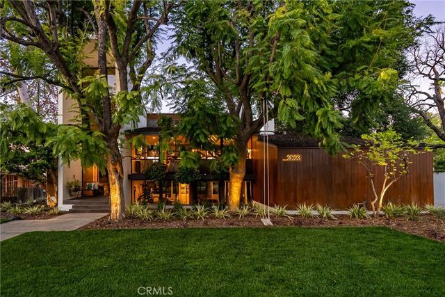 2023 Arroyo Drive, Riverside, CA 92506