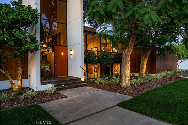 2023 Arroyo Drive, Riverside, CA 92506