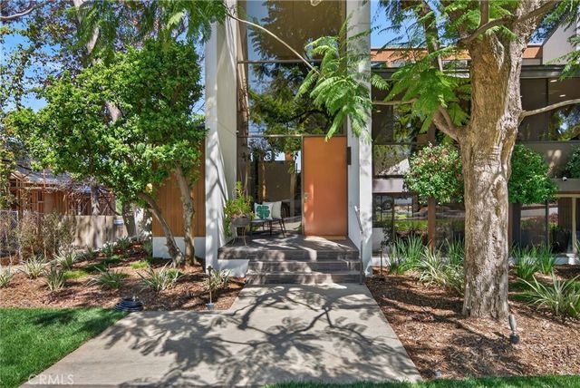 2023 Arroyo Drive, Riverside, CA 92506