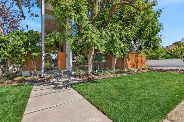 2023 Arroyo Drive, Riverside, CA 92506