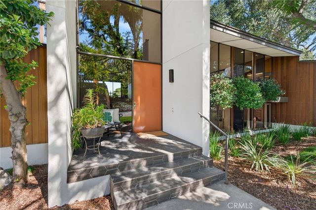 2023 Arroyo Drive, Riverside, CA 92506