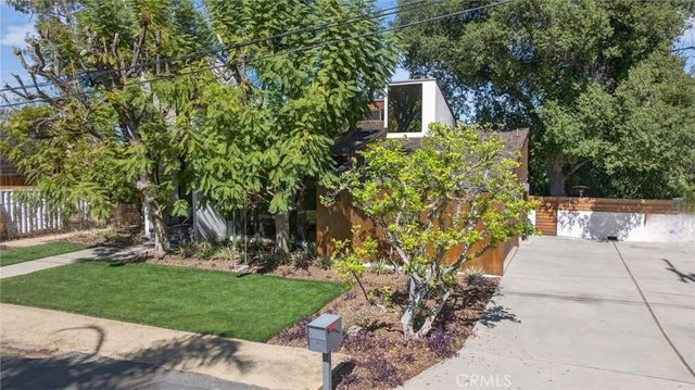 2023 Arroyo Drive, Riverside, CA 92506