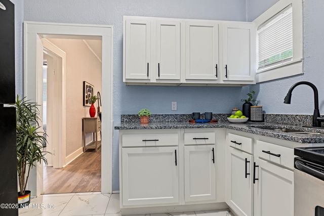 325 E 63RD Street, Jacksonville, FL 32208