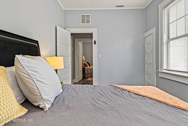 325 E 63RD Street, Jacksonville, FL 32208