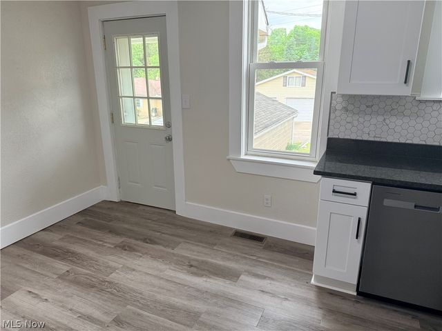 1518 Madison Avenue, Toronto, OH 43964