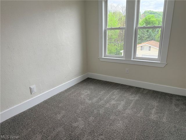1518 Madison Avenue, Toronto, OH 43964