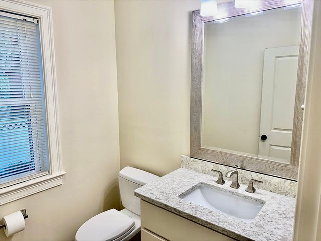299 Cabot Street 299, Newton, MA 02460