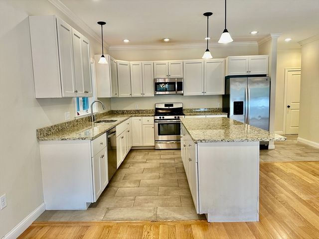 299 Cabot Street 299, Newton, MA 02460