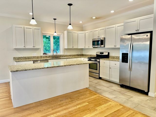 299 Cabot Street 299, Newton, MA 02460