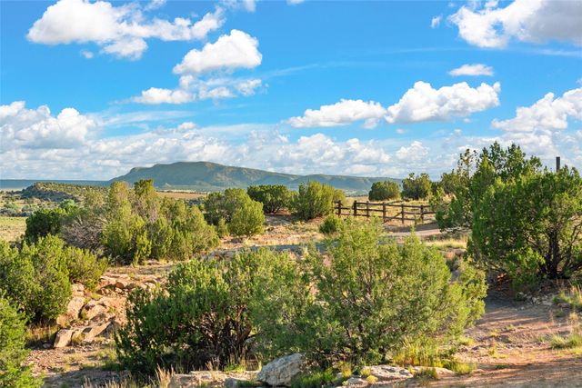 61 Camino San Cristobal, Galisteo, NM 87540