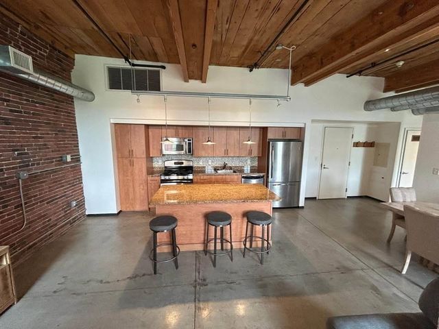130 John 213, Lowell, MA 01852