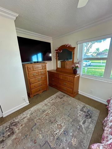 9512 Saddlebrook Drive Drive, Boca Raton, FL 33496