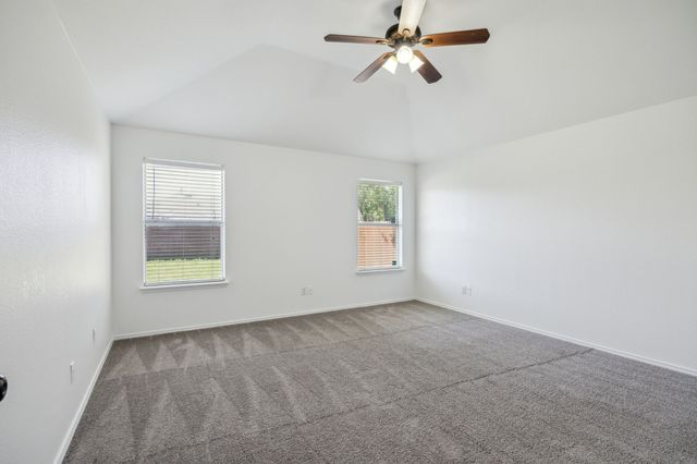 1036 Hollaway Circle, Desoto, TX 75115