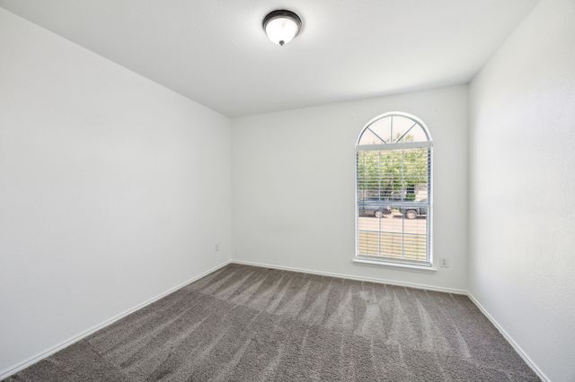 1036 Hollaway Circle, Desoto, TX 75115