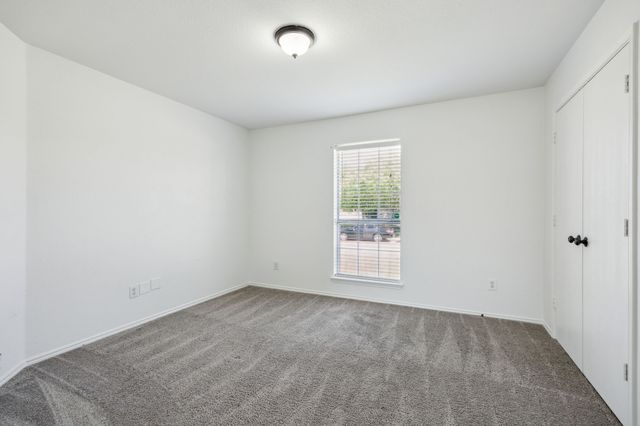 1036 Hollaway Circle, Desoto, TX 75115