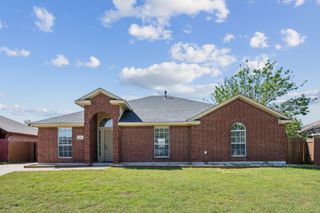 1036 Hollaway Circle, Desoto, TX 75115