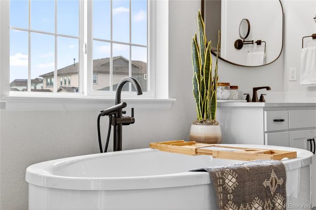 7115 S Yantley Way, Aurora, CO 80016