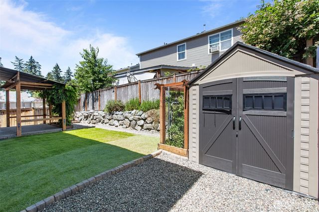 1709 202nd Street E, Spanaway, WA 98387