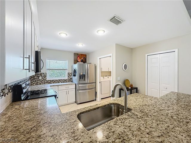 2223 SW 20th ST, Cape Coral, FL 33991