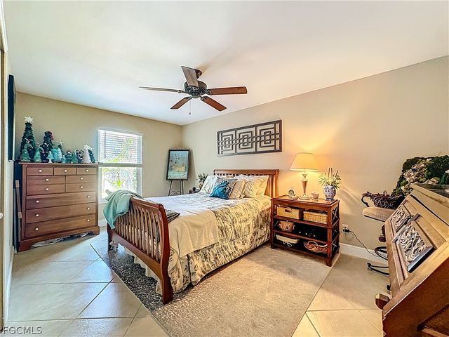 2223 SW 20th ST, Cape Coral, FL 33991