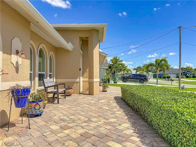 2223 SW 20th ST, Cape Coral, FL 33991