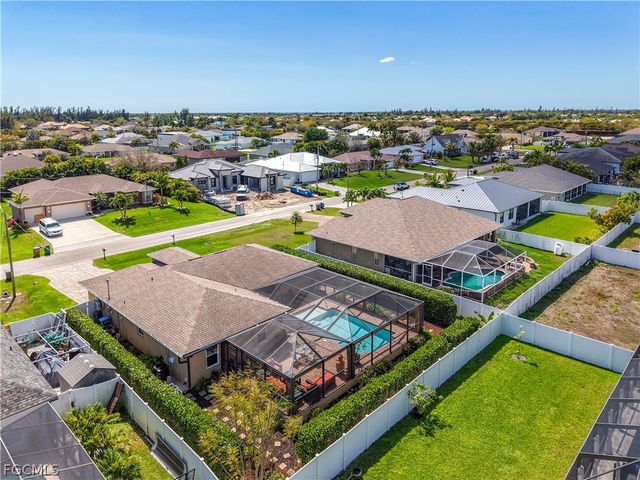 2223 SW 20th ST, Cape Coral, FL 33991