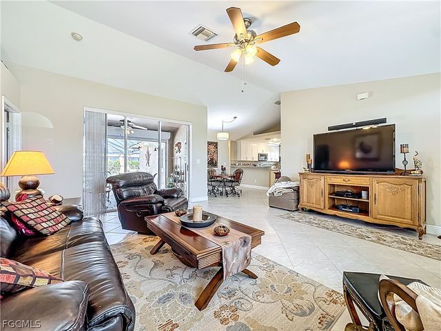 2223 SW 20th ST, Cape Coral, FL 33991