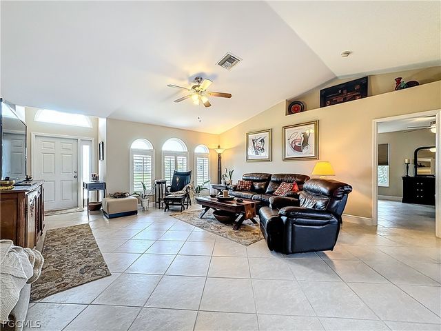 2223 SW 20th ST, Cape Coral, FL 33991
