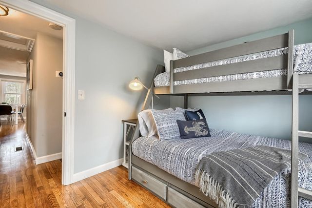 32 Washington Avenue, Hyannis, MA 02601